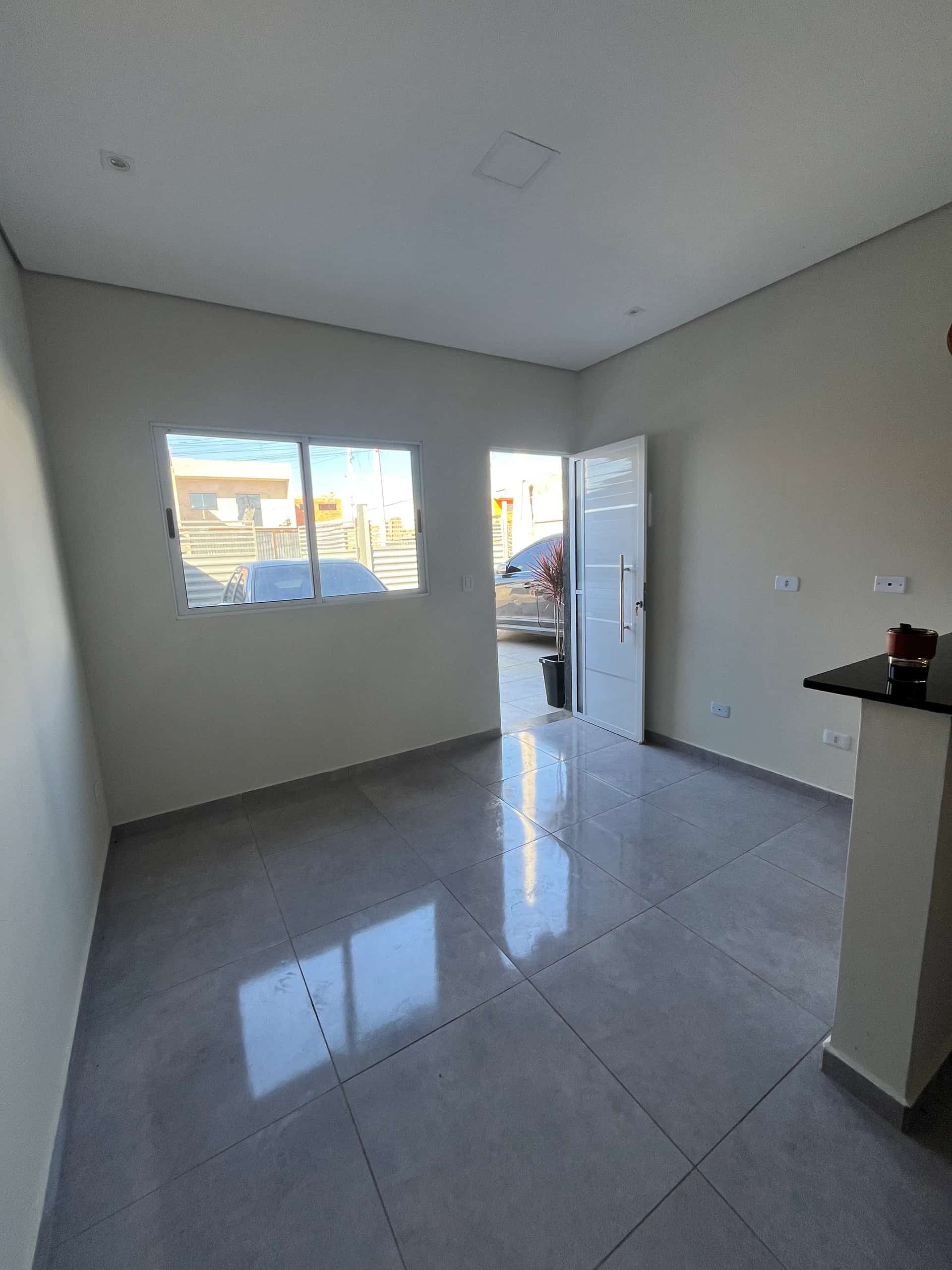 Casa geminada com suíte no bairro Parque Vista Bárbara em Sorocaba